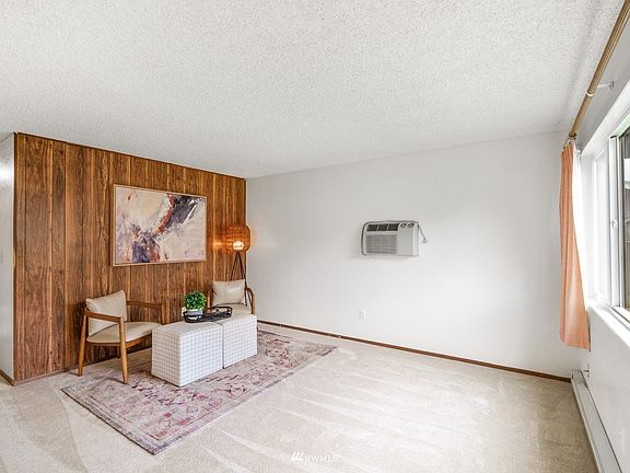 3rd image of 25360 169th Ave SE