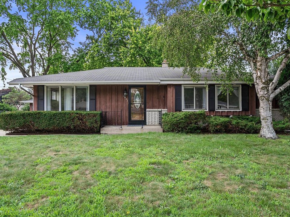1st image of 1651 1st AVENUE