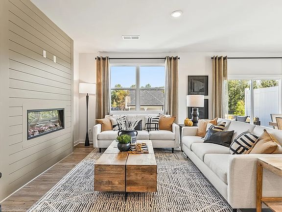 2nd image of 7512 Clover Ln
