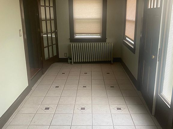 2nd image of 429 Palisade Ave