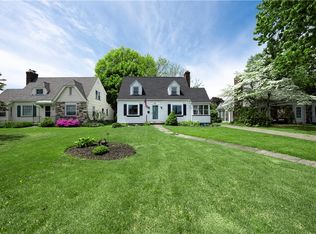 11 Hollymount Rd, Rochester, NY 14617