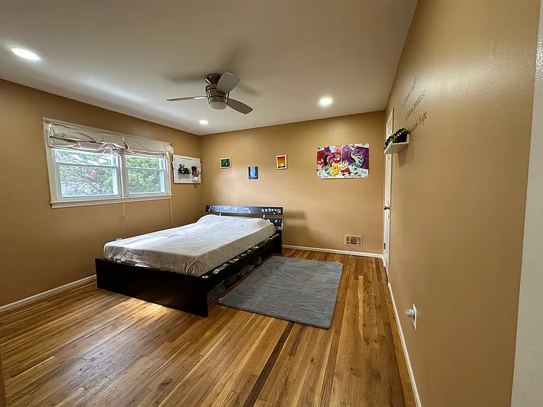 14 Peter Ave — Photo 12