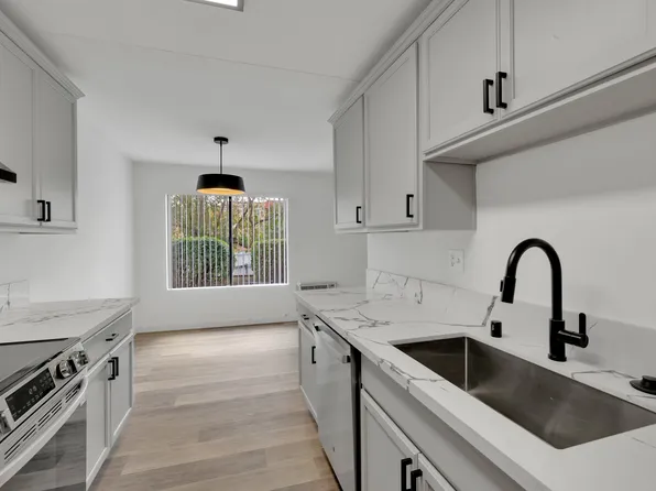 4515 4th St APT 5, La Mesa, CA 91941