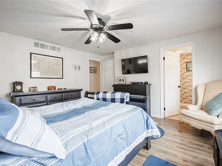 7497 Lake Ave — Photo 16