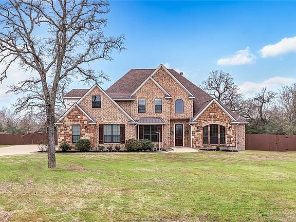 3rd image of 17790 Saddle Creek Dr