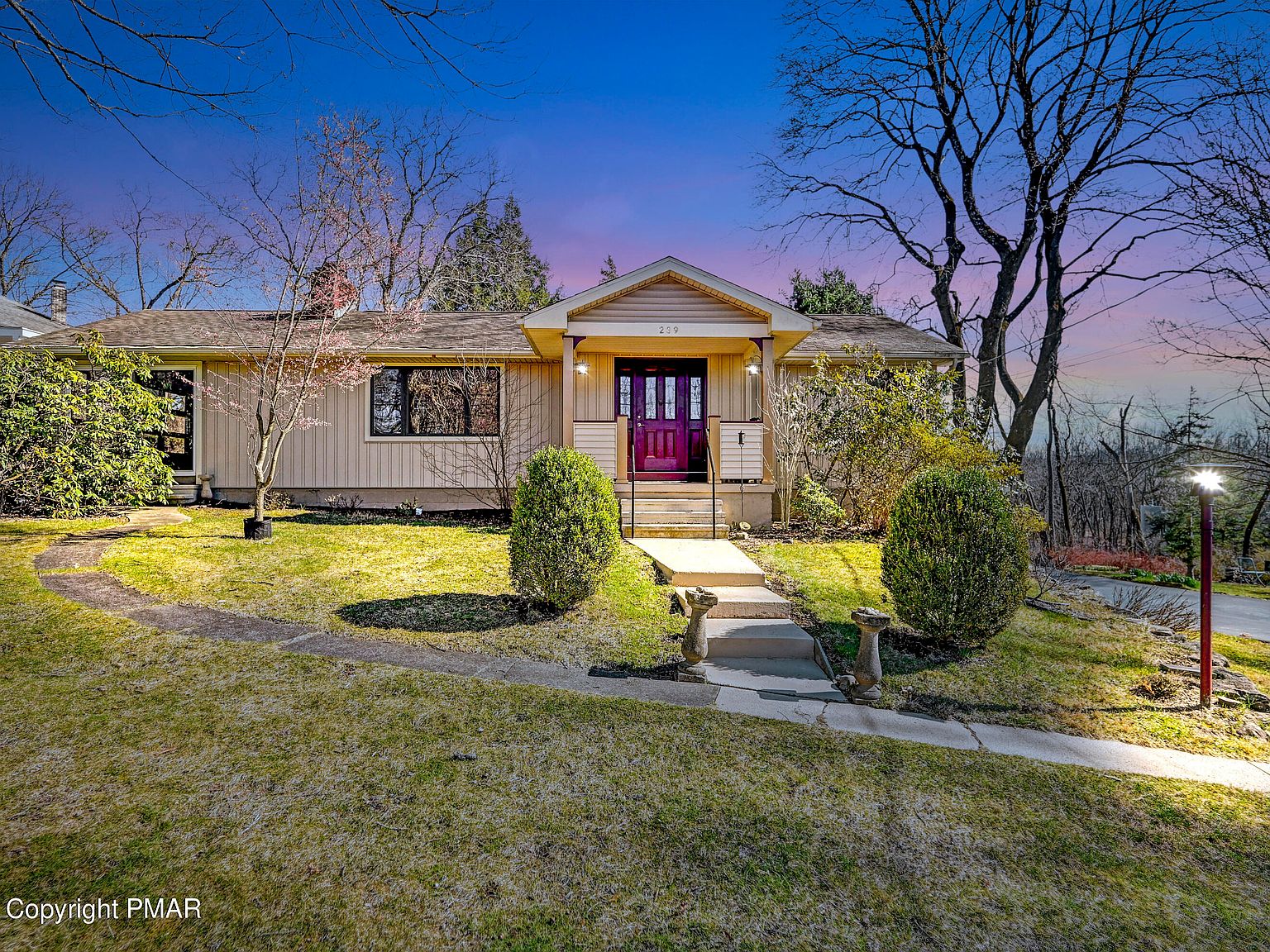239 E Broad St, East Stroudsburg, PA 18301 Zillow