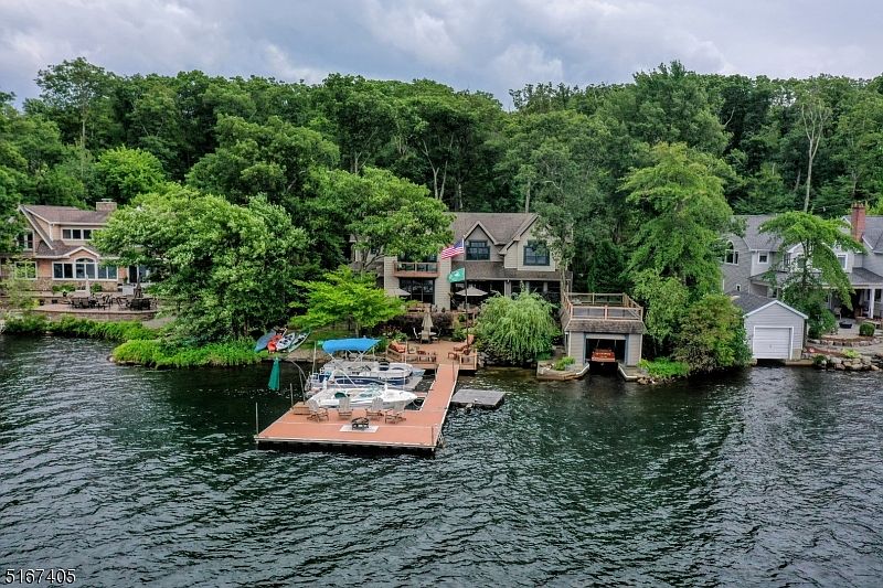 38 Old Lake End Rd, Newfoundland, NJ 07435 | Zillow