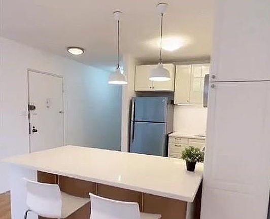 5th image of 1625 Emmons Ave APT 3K