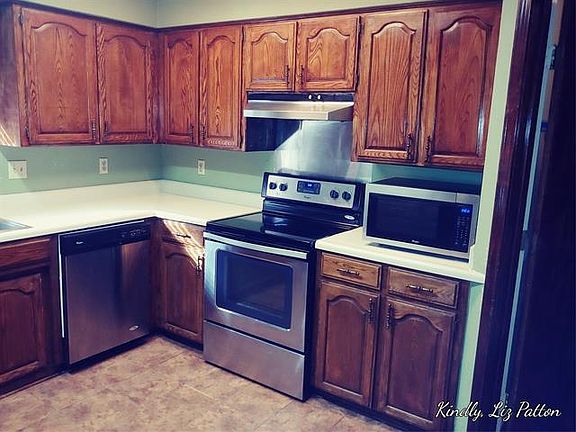 4th image of 1208 Boyd Dr