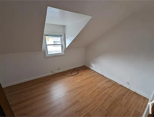 580 Hague St — Photo 8