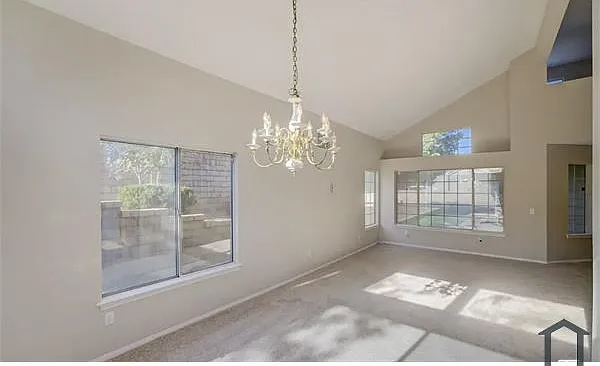 45308 Pickford Ave — Photo 8