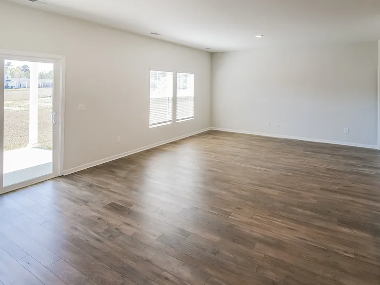 281 Cypress Tree Loop — Photo 6