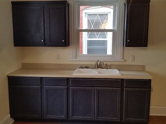 5th image of 816 Washington Ave
