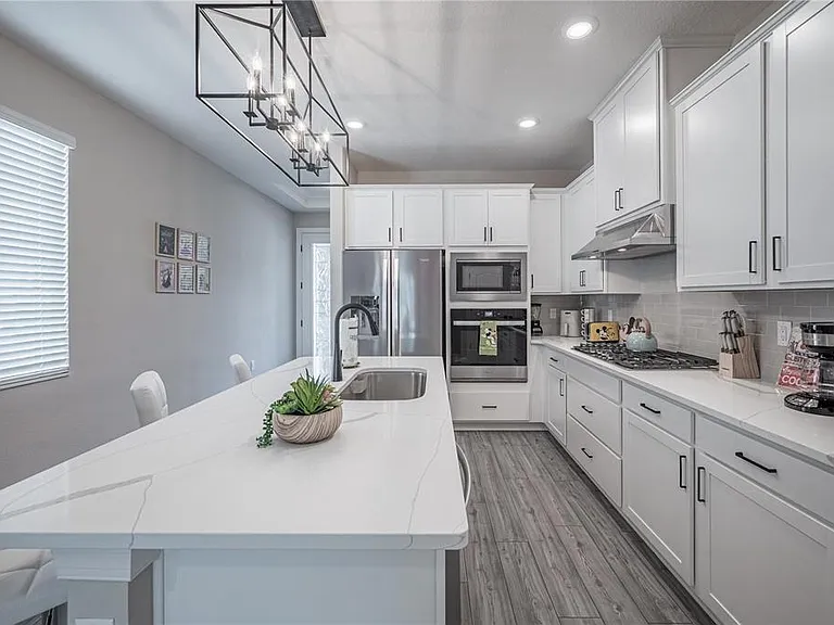 7753 Somersworth Dr — Photo 8