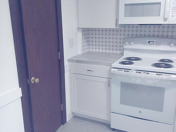 3rd image of 43 Saratoga Way