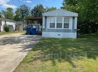 525 Chickadee St, Troy, IL 62294