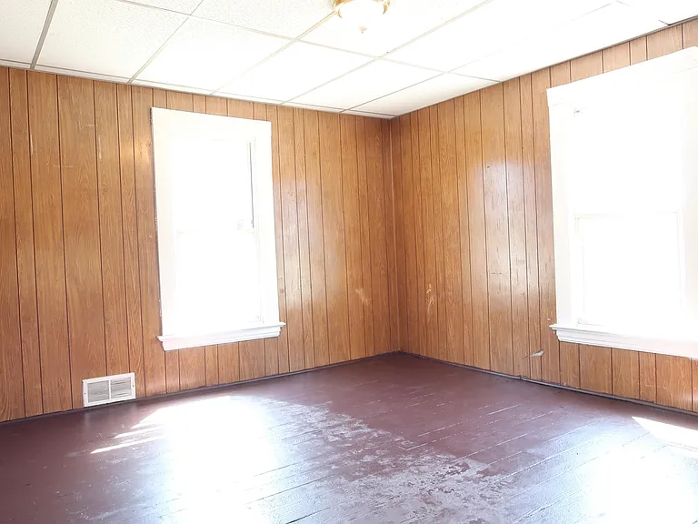 2430 Cudaback Ave #2 — Photo 3