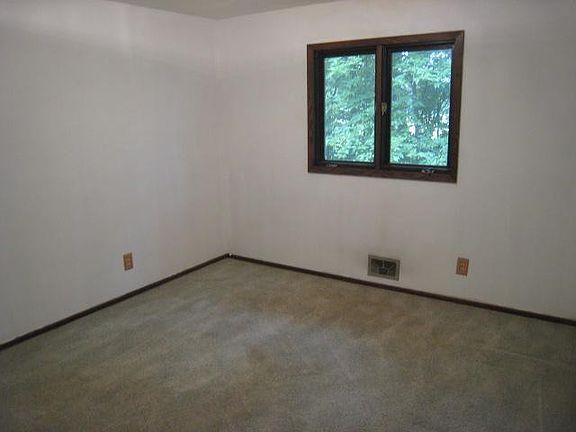 5th image of 12620 190th St E
