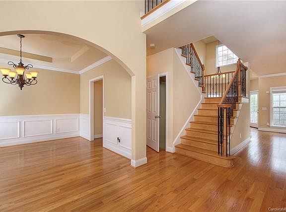 2nd image of 2230 Annabel Ct