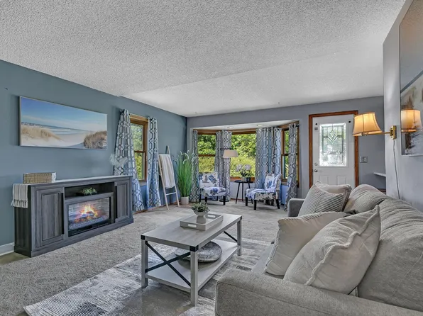 2304 County Road 74 St, Saint Cloud, MN 56301