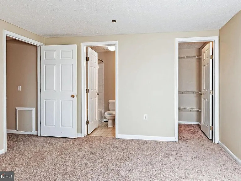 611 Himes Ave #104 — Photo 11