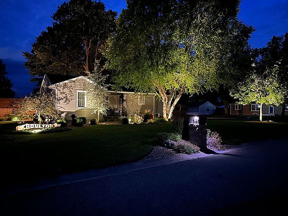 3rd image of 101 Westwood Dr