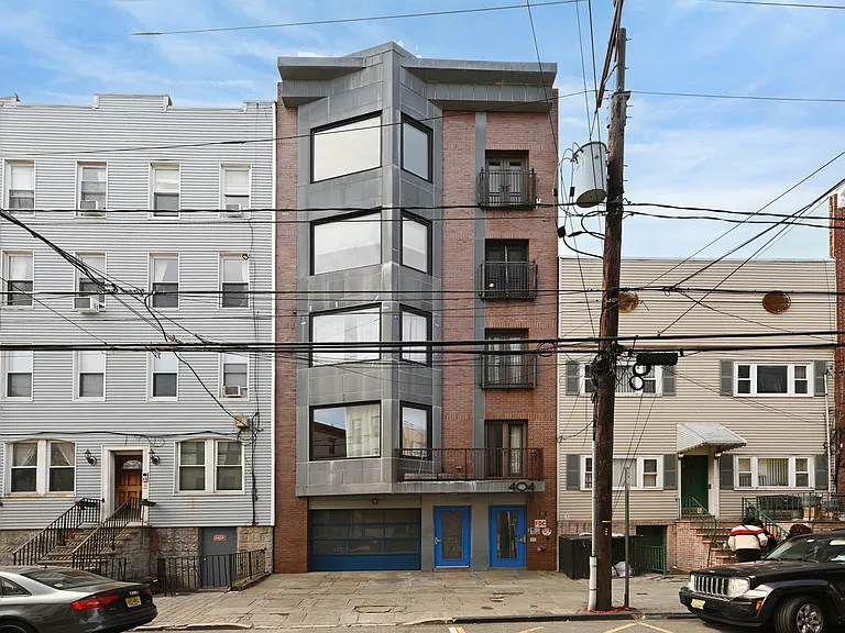 404 Monroe St #5 — Photo 24