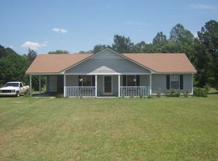 4104 Possum Creek Rd, Ray City, GA 31645