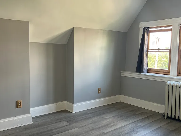 628 College St #1 — Photo 26