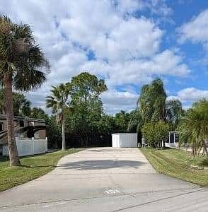 1st image of 151 Plantation Dr