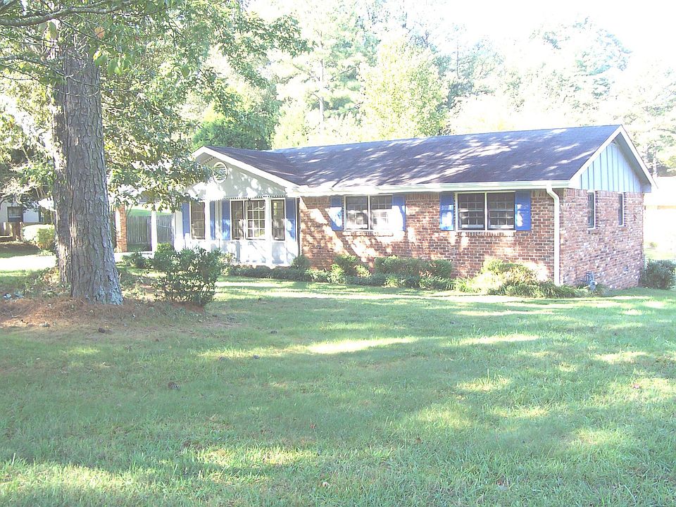 4 Sided Brick, big yard