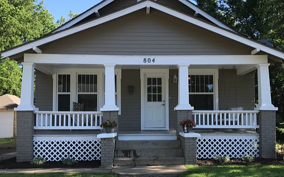 2nd image of 804 W 1st St