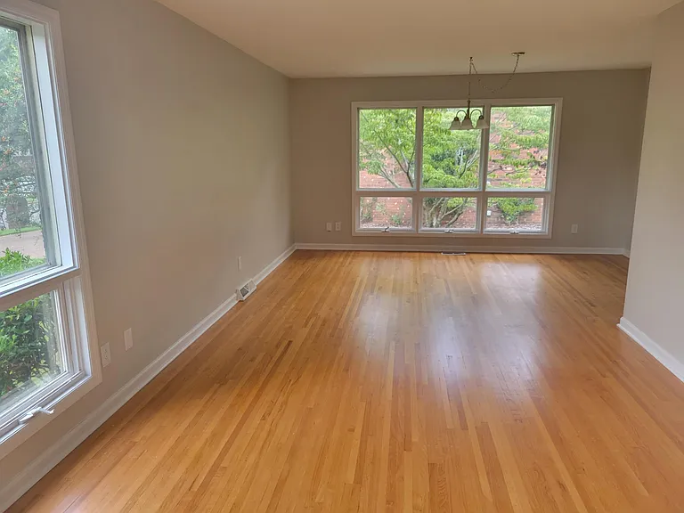 7811 Haven St SE — Photo 10