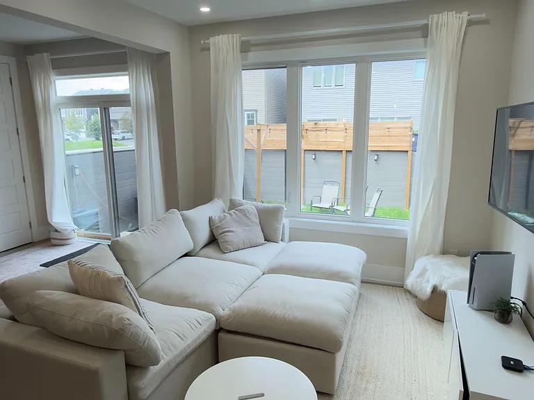 2305 Watercolours Way — Photo 8