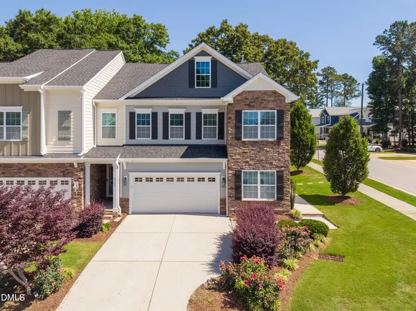 2702 Masonboro Ferry Dr, Apex, NC 27502