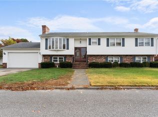 2 Pickett Rd, East Providence, RI 02914