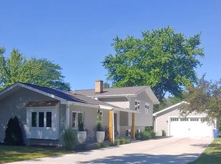 4934 Woodward Ave, Downers Grove, IL 60515
