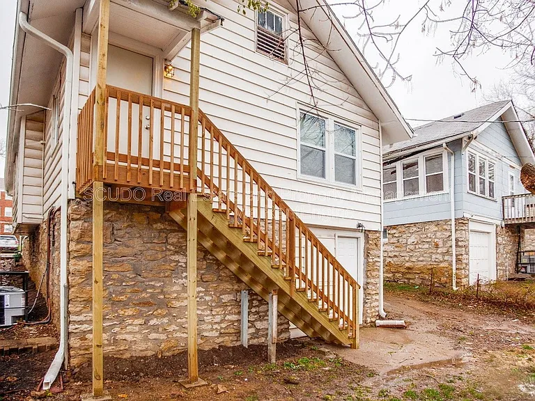 5002 Euclid Ave E — Photo 16