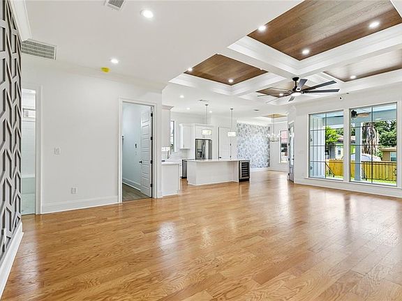 5th image of 4769 Overton Dr