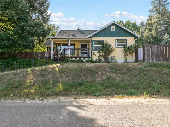 220 2nd St, Glendale, OR 97442