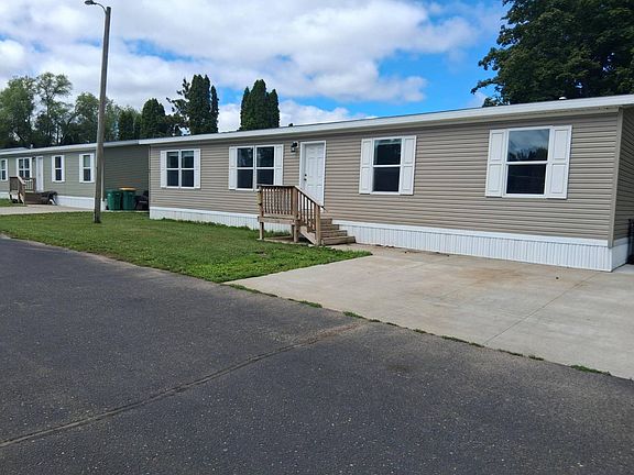 2nd image of 1415 Main St #62