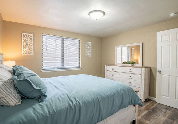3rd image of 112 Wood Ct #3