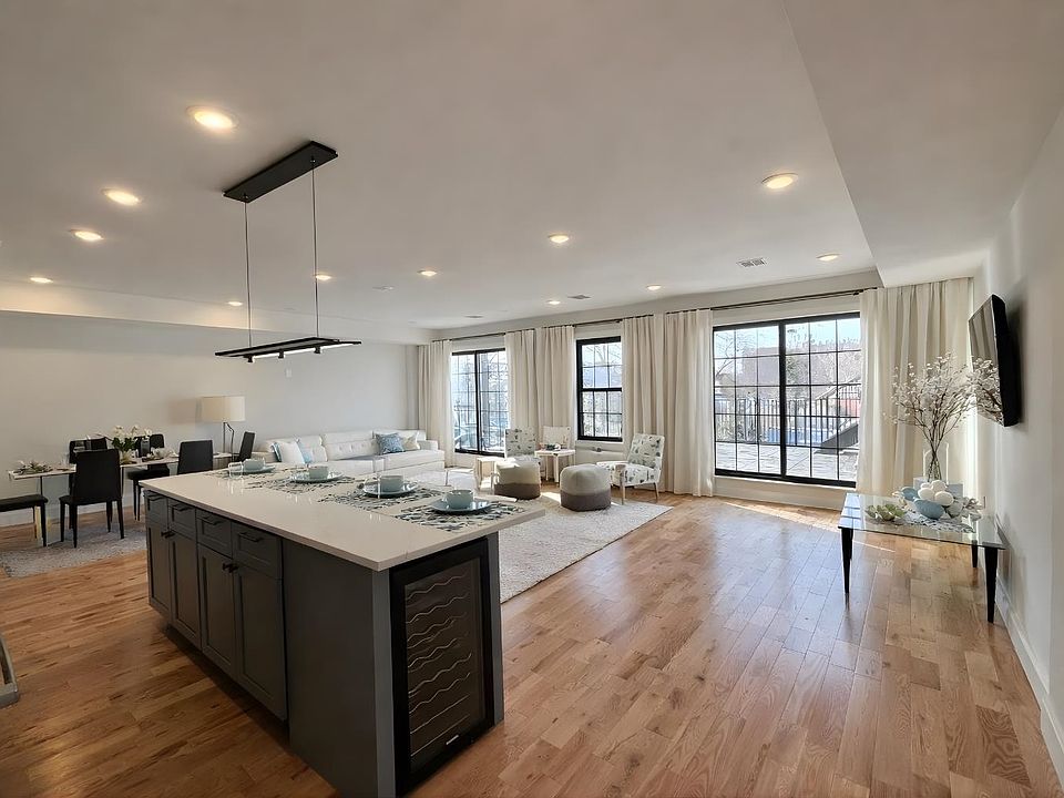1st image of 241 Palisade Ave #C