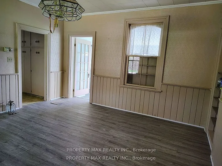 5363 Davis Dr — Photo 29
