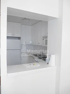 Rented by Manhattan Connection | media 4