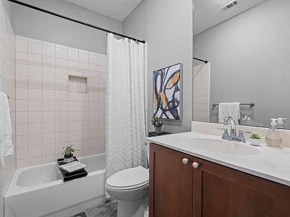 4th image of 4830 Cedar Springs Rd APT 5