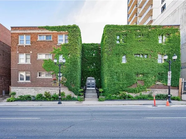 285 King St W #6, Hamilton, ON L8P 1B2
