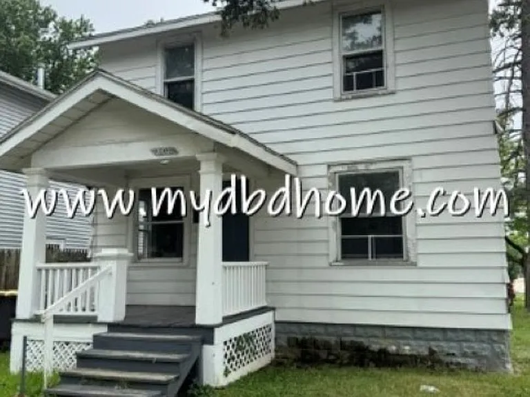 3102 Smith St — Photo 1