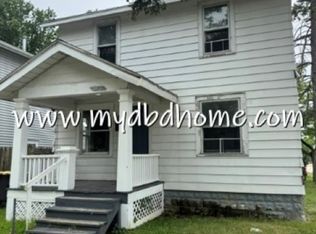 3102 Smith St, Fort Wayne, IN 46806