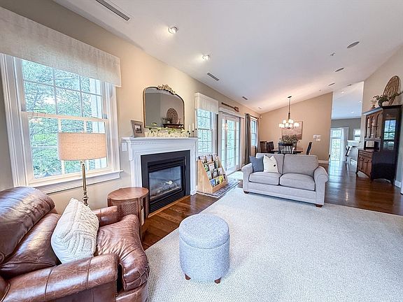 4th image of 47 Tilden Commons Dr #47